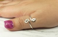Thumb Ring, bypass ring, Hammered Swirl ring, Sterling Silver ring,  Midi Ring