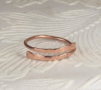 Copper Bypass ring, Copper ring,  Midi Ring, Hammered 16 gauge wire, Arthritis Ring