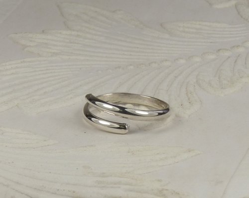 Toe Ring, Solid Silver smooth ring, adjustable Ring, Crossover Toe Ring