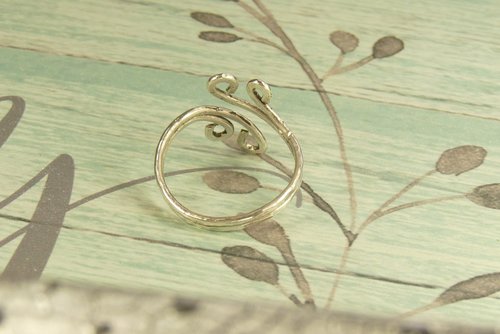 Thumb Ring, Bypass ring, Wind Symbol Ring, Boho Ring, 16 gauge Double wire