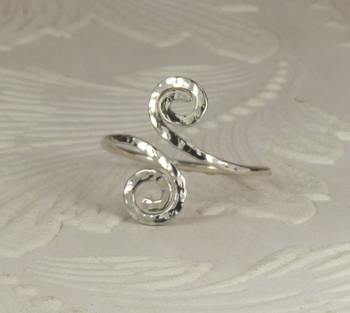 Thumb Ring, bypass ring, Hammered Swirl ring, Sterling Silver ring,  Midi Ring