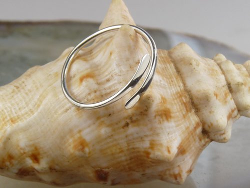 Thumb Ring, Bypass ring, Smooth Wrap Ring, Midi Ring 16 gauge wire