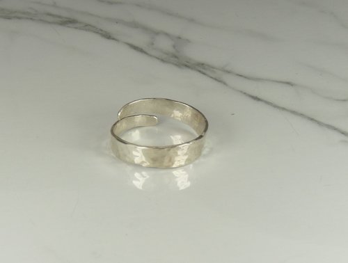 Open Crossover Ring, Sterling Silver ring,  Adjustable, Hammered ring