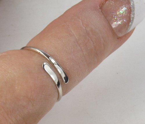 Thumb Ring, Bypass ring, Smooth Wrap Ring, Midi Ring 16 gauge wire