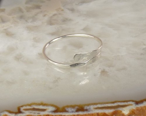 Toe Ring, Sterling Silver crossover,Adjustable Toe ring, Hammered Ring, Body Jewelry