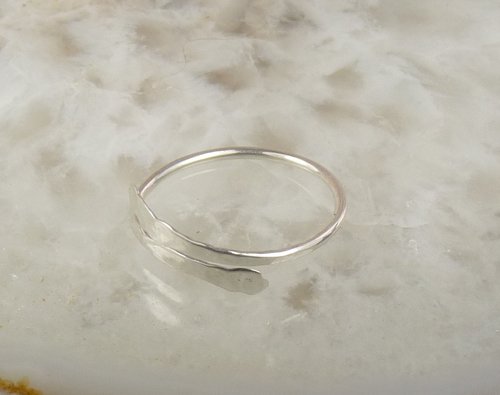 Toe Ring, Sterling Silver crossover,Adjustable Toe ring, Hammered Ring, Body Jewelry
