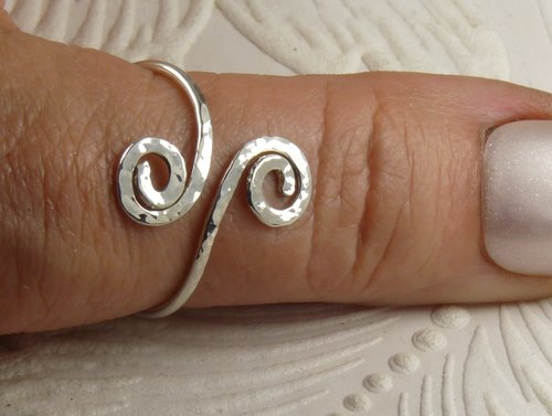 Thumb Ring, bypass ring, Hammered Swirl ring, Sterling Silver ring,  Midi Ring