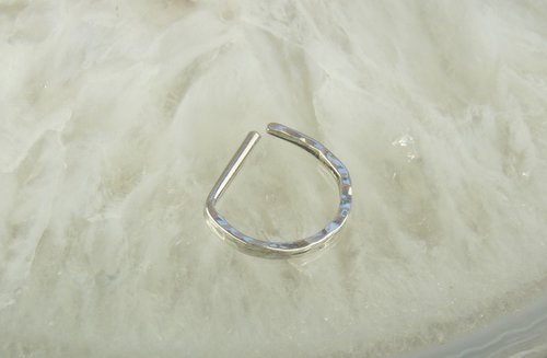 D Septum Ring, Sterling SilverNose Ring, 16 or 20 gauge Septum ring
