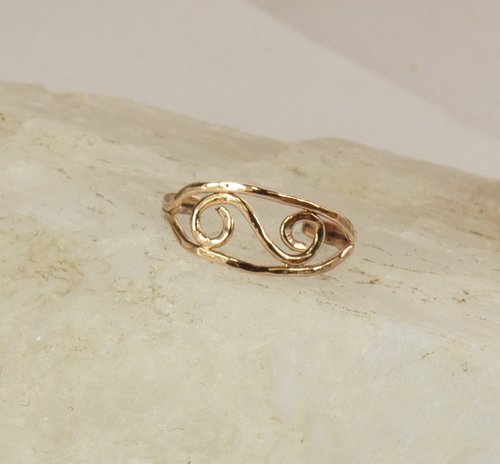 Toe Ring, Gold Filled Toe ring, Midi ring, Hammered Swirl Ring