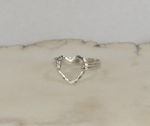 Thumb Ring//Sterling Silver Ring, Heart ring, Midi Ring, Boho Style Rings