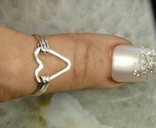 Thumb Ring//Sterling Silver Ring, Heart ring, Midi Ring, Boho Style Rings