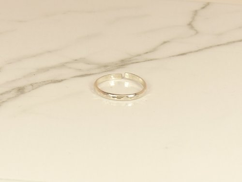 Toe Ring, Sterling Silver AdjustableToe Ring, Hammered Ring, Thin Toe Ring