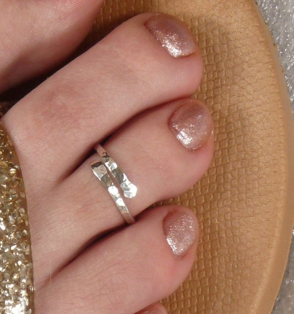 Toe Ring, Sterling Silver crossover,Adjustable Toe ring, Hammered Ring, Body Jewelry
